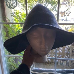 Grey witchy hat